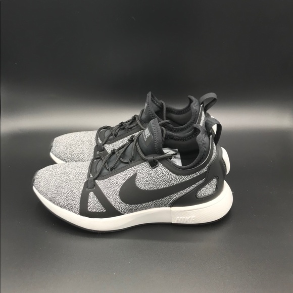 Nike Shoes - Nike Women’s Duel Racer Sz 6